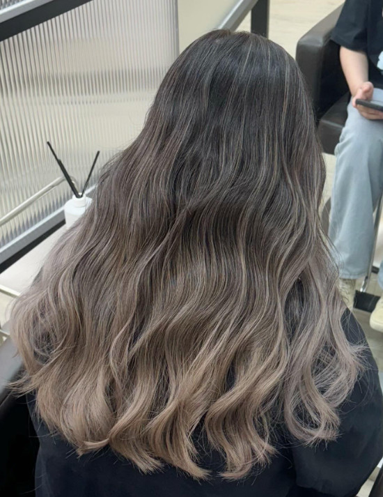 健康有光澤的頭髮